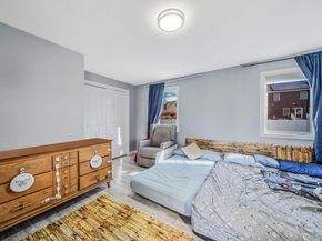 33 E. Seacrest Avenue, Lindenhurst NY 11757