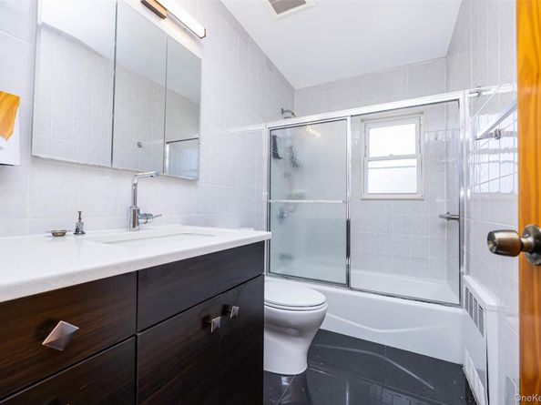 57-15 256th Street, Little Neck NY 11362