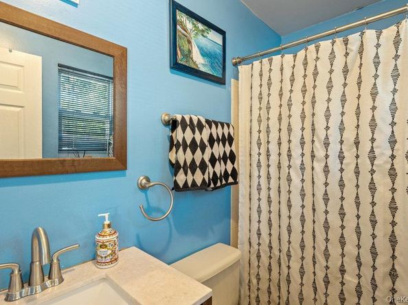 15 New York Avenue, Bay Shore NY 11706