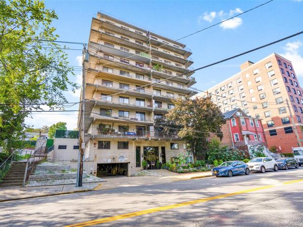687 Bronx River Road 7C, Yonkers NY 10704
