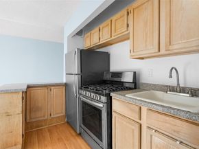 687 Bronx River Road 7C, Yonkers NY 10704