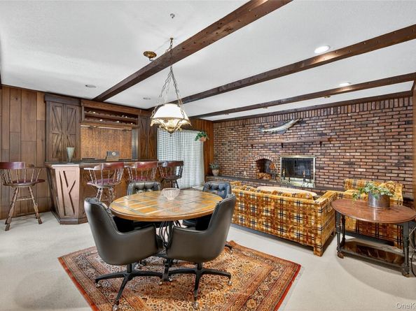 73 Reed Drive, Roslyn NY 11576