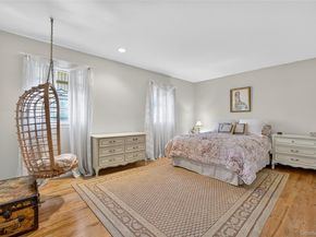 73 Reed Drive, Roslyn NY 11576