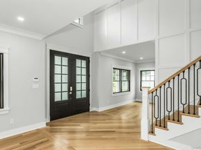 9 Hill Drive, Glen Head NY 11545