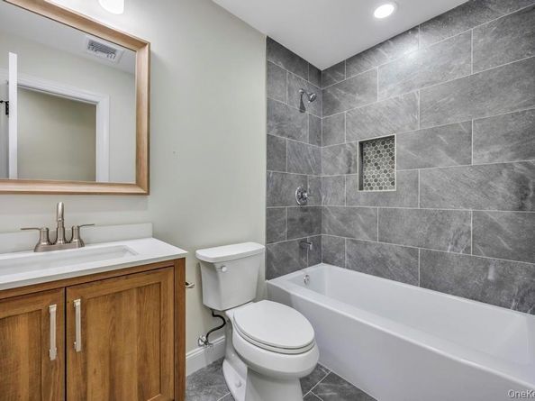 2 Pearl Place, Greenlawn NY 11740