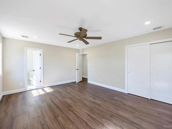 2 Pearl Place, Greenlawn NY 11740