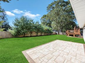 2 Pearl Place, Greenlawn NY 11740