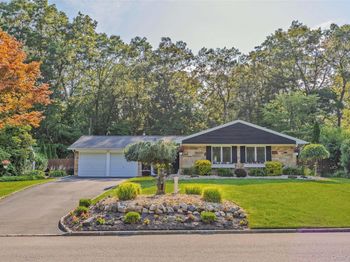 102 Sycamore Circle