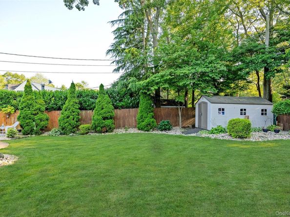 102 Sycamore Circle, Stony Brook NY 11790