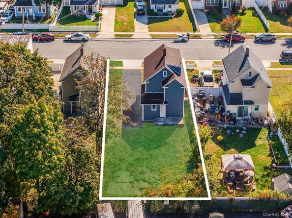 23 Maple Avenue, Hempstead NY 11550