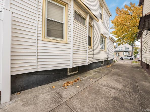 11640 221st Street, Cambria Heights NY 11411