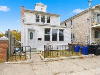 924 Hollywood Avenue