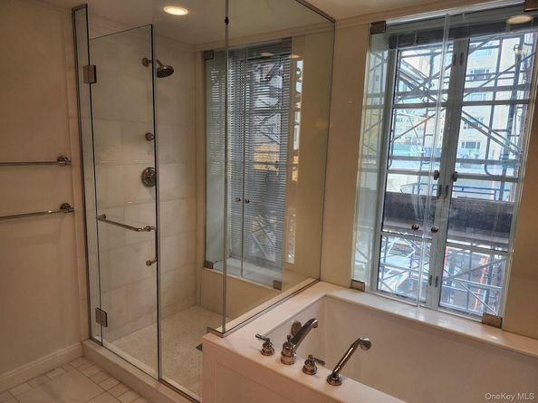 140 E 63rd Street E 6C, New York (Manhattan) NY 10065