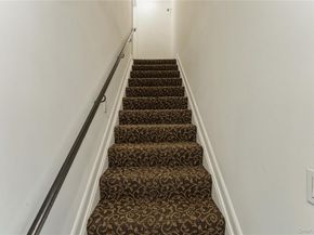 4 Windermere Place 6, Rockville Centre NY 11570