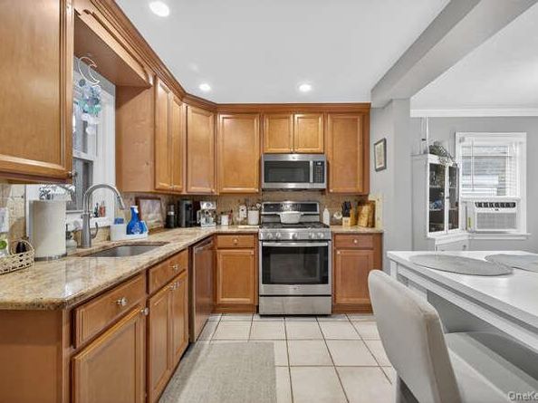 453 Andrews Road, Mineola NY 11501