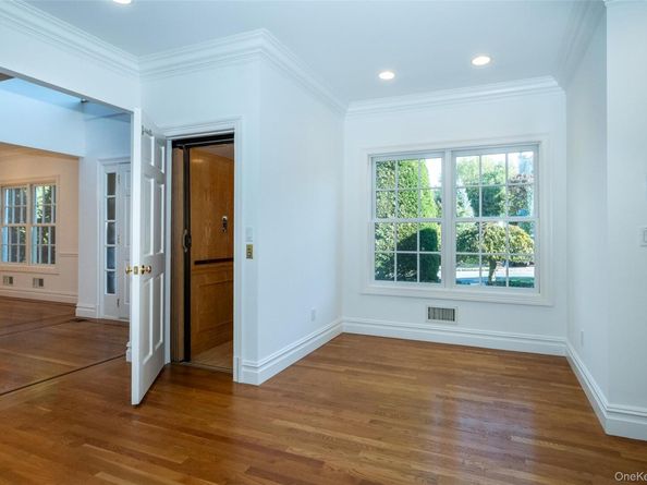 1 Mill Pond Lane, New Rochelle NY 10805