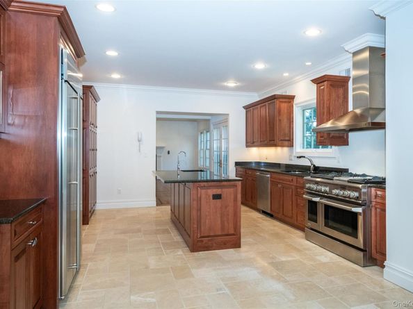 1 Mill Pond Lane, New Rochelle NY 10805