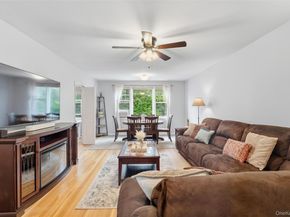 14 Soundview Avenue 12, White Plains NY 10606