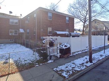 160-06 75th Rd Fesh meadow