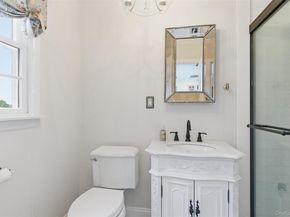 17 Winchester Lane, Huntington NY 11743