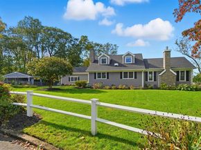 17 Winchester Lane, Huntington NY 11743