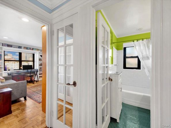 266 Pelham Road 5H, New Rochelle NY 10805