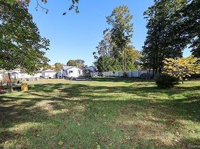 44 Orchard Street, Hauppauge NY 11788