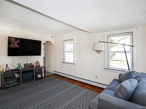 44 Orchard Street, Hauppauge NY 11788