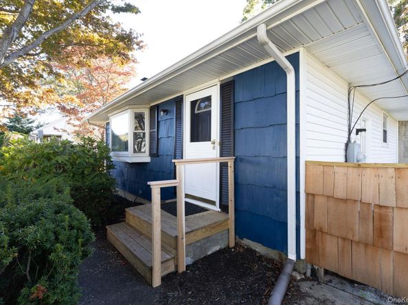 12 Applegate Drive, Mastic NY 11950