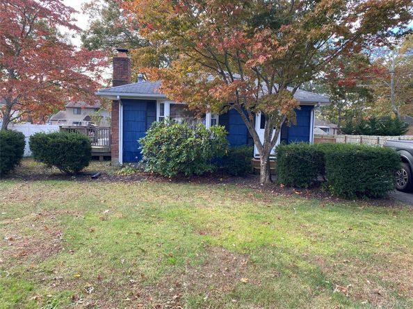 12 Applegate Drive, Mastic NY 11950