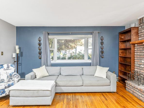 12 Applegate Drive, Mastic NY 11950