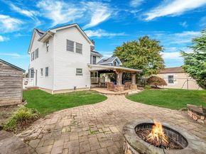 4 Sullivan Avenue, Farmingdale NY 11735