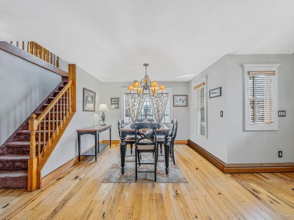 4 Sullivan Avenue, Farmingdale NY 11735