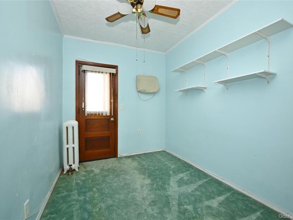 79-23 69 Avenue, Middle Village NY 11379