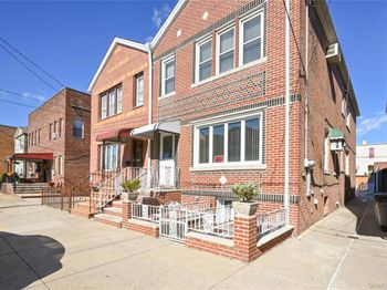 79-23 69 Avenue