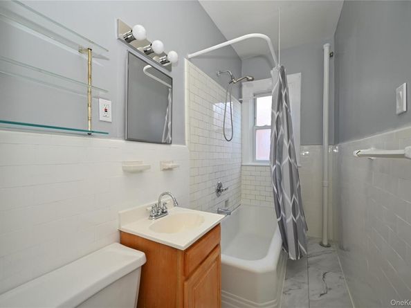 79-23 69 Avenue, Middle Village NY 11379