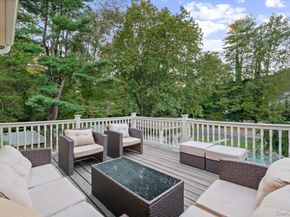 626 Caledonia Road, Dix Hills NY 11746