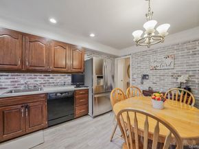 138 Claudy Lane, New Hyde Park NY 11040
