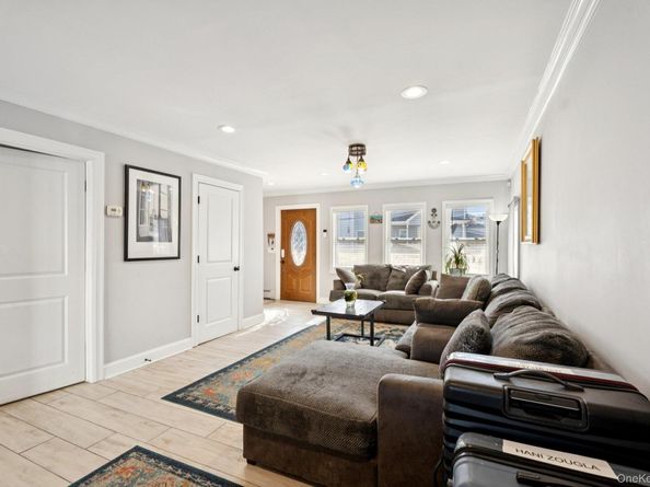 31 Arthur Street, Baldwin NY 11510