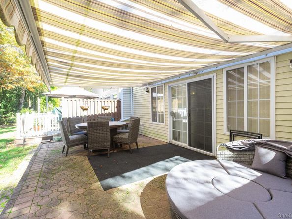 349 Colonial Circle, Manorville NY 11949