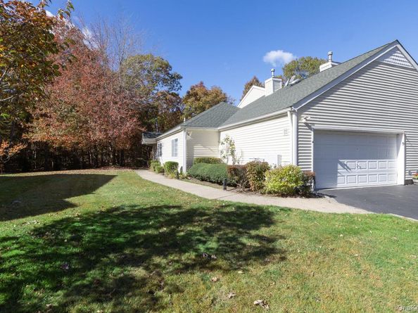 349 Colonial Circle, Manorville NY 11949