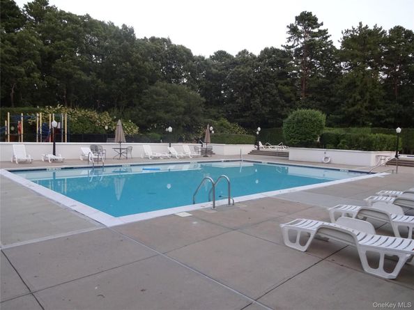 349 Colonial Circle, Manorville NY 11949