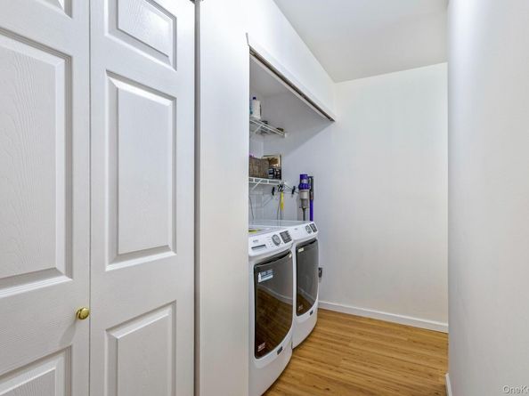 349 Colonial Circle, Manorville NY 11949