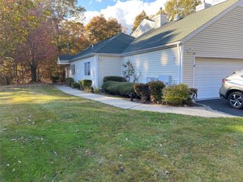 349 Colonial Circle