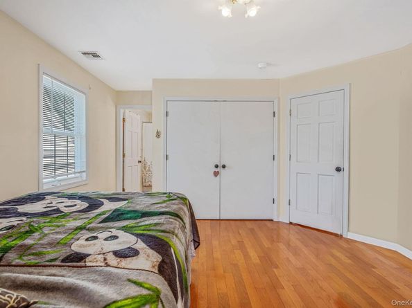 115-82 237th Street, Elmont NY 11003