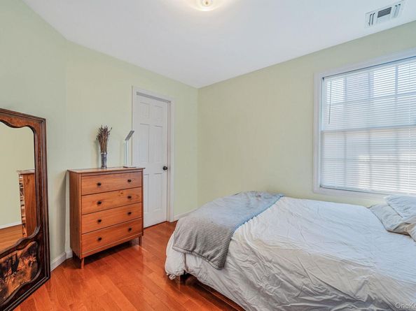 115-82 237th Street, Elmont NY 11003