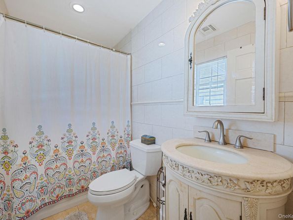 115-82 237th Street, Elmont NY 11003