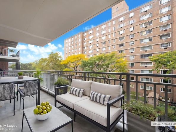 52-30 39th 3V, Woodside NY 11104