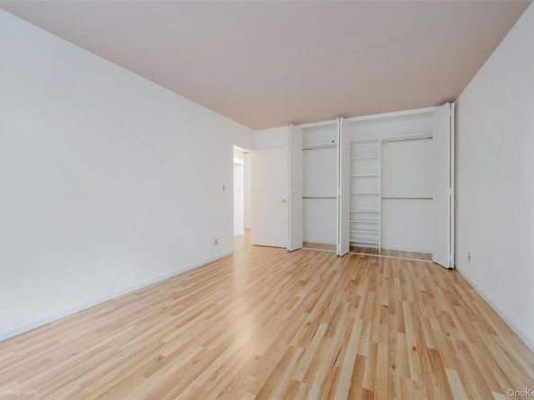 52-30 39th 3V, Woodside NY 11104