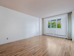 52-30 39th 3V, Woodside NY 11104